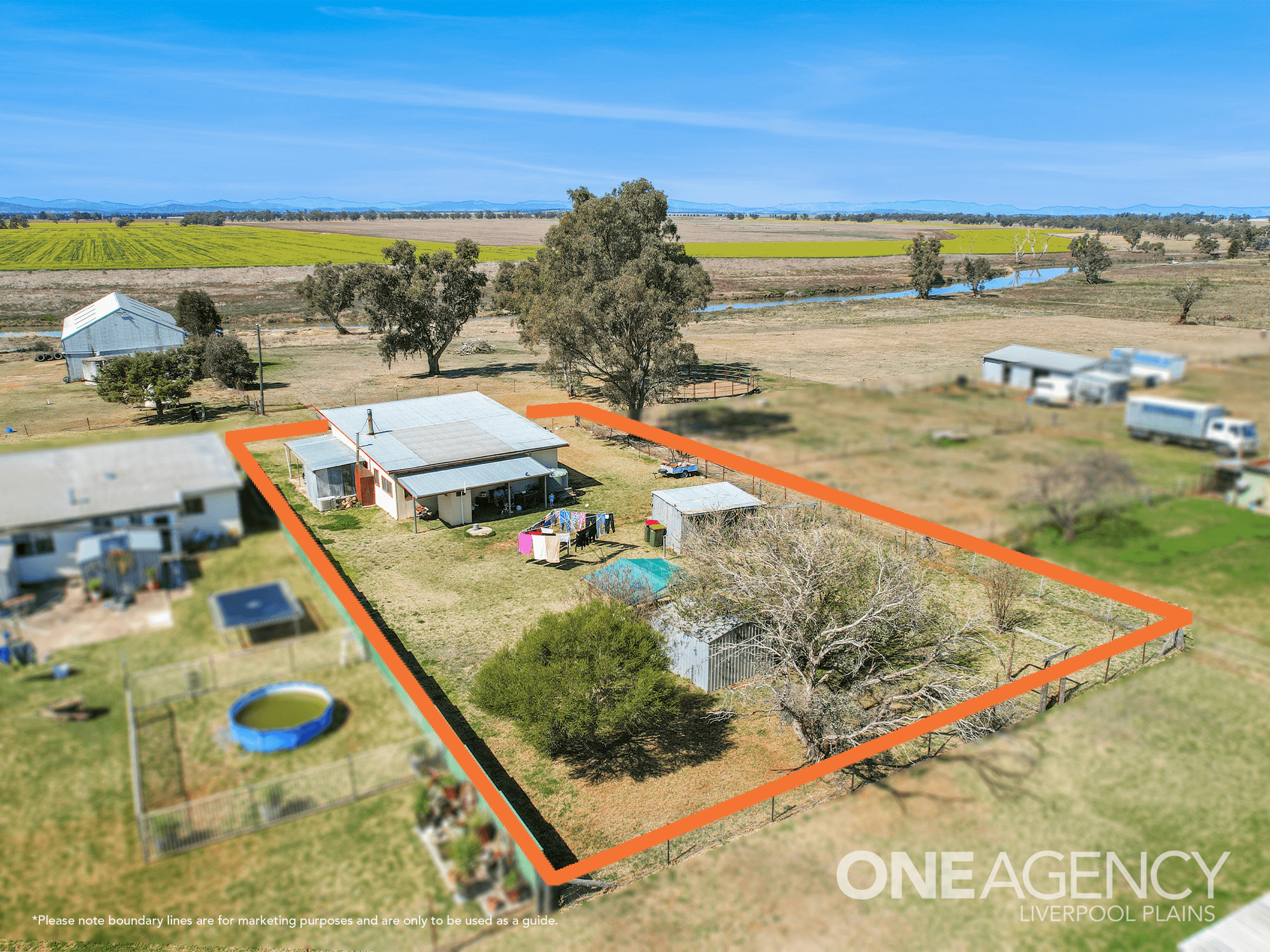 8 Johnson Street, CAROONA, NSW 2343