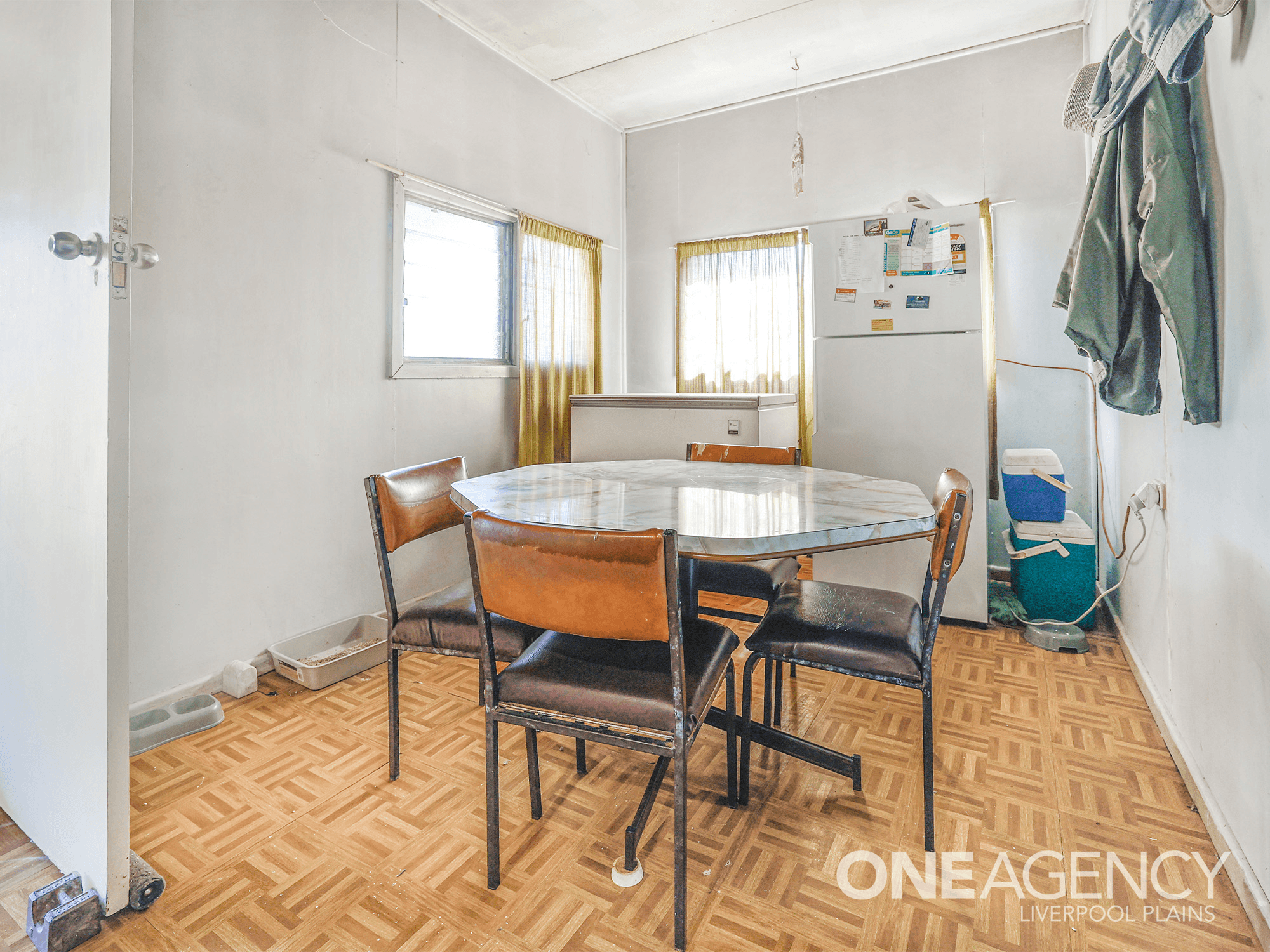 8 Johnson Street, CAROONA, NSW 2343