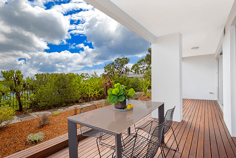2/72-74 Pacific Parade, DEE WHY, NSW 2099