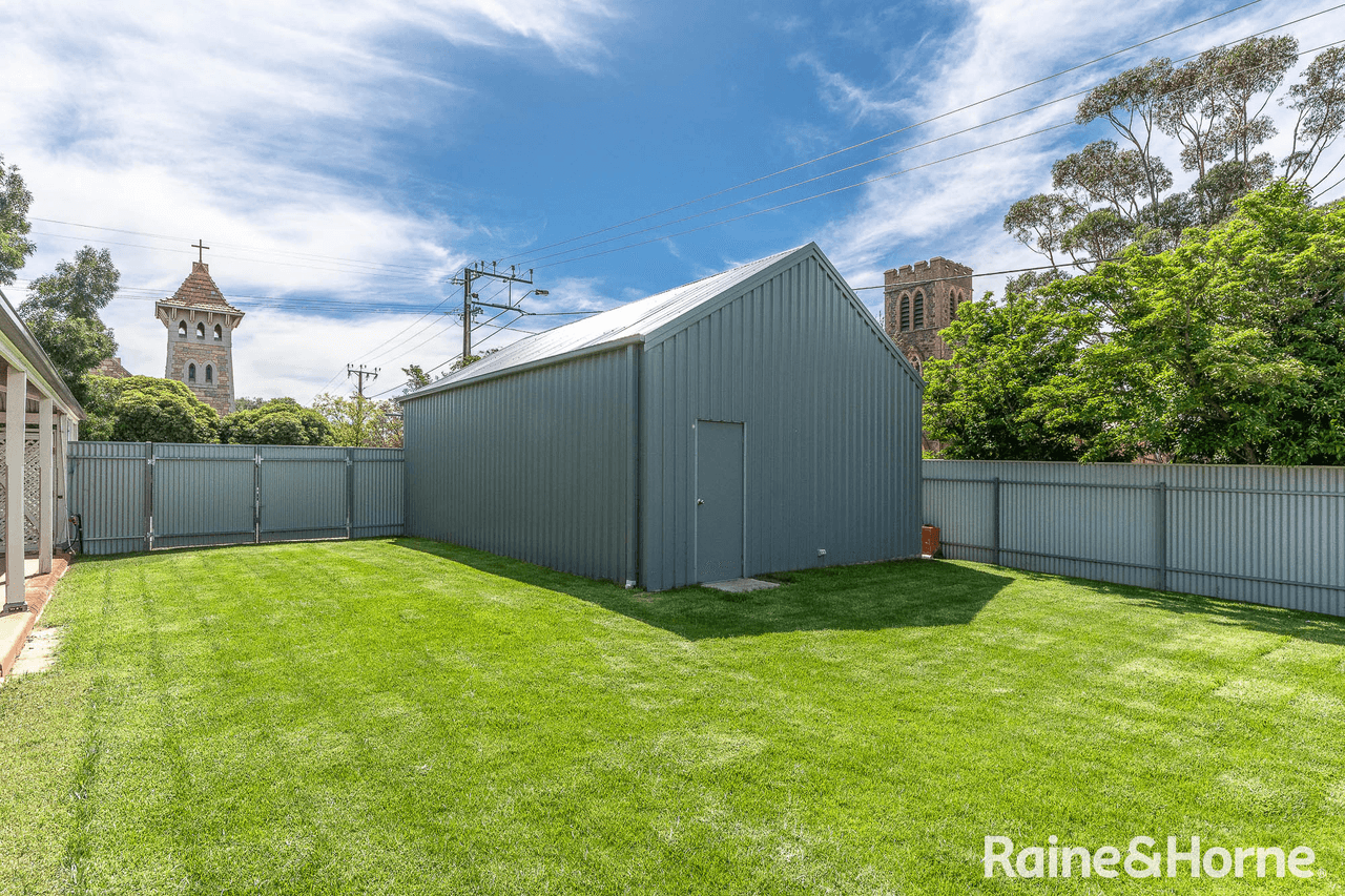 2 Chapel Street, STRATHALBYN, SA 5255