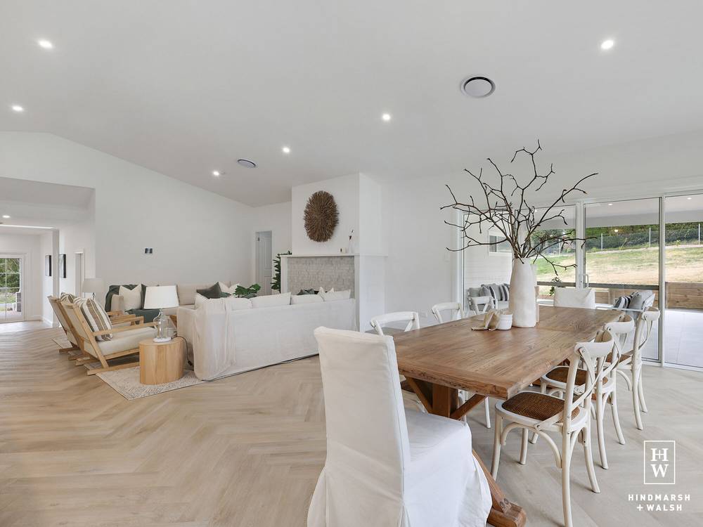 57 South Street, Robertson, NSW 2577