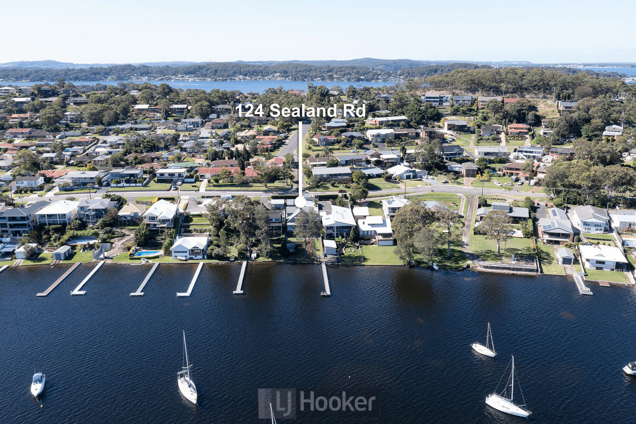 124 Sealand Road, FISHING POINT, NSW 2283