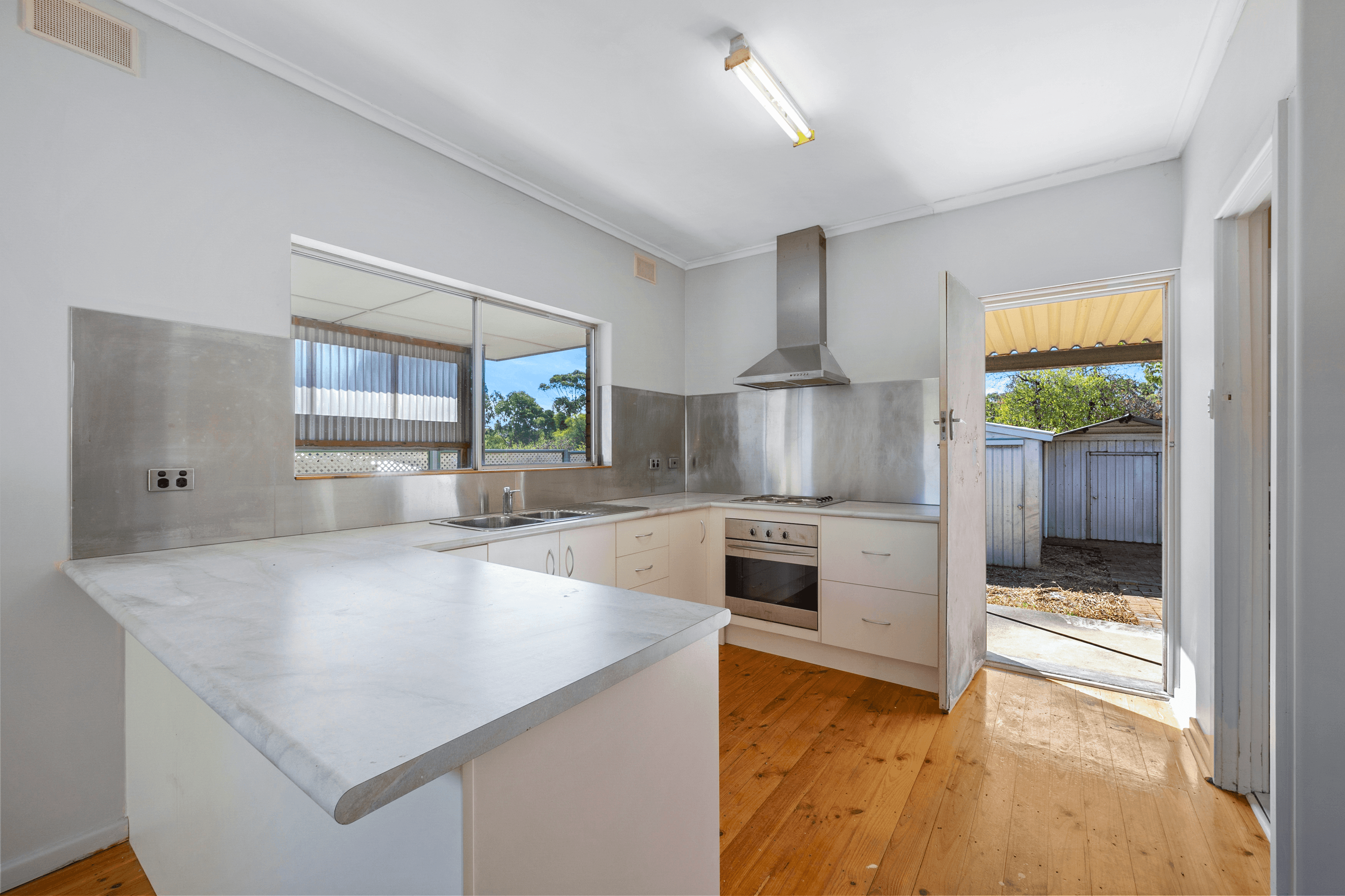 36 Kentwood Road, MORPHETT VALE, SA 5162