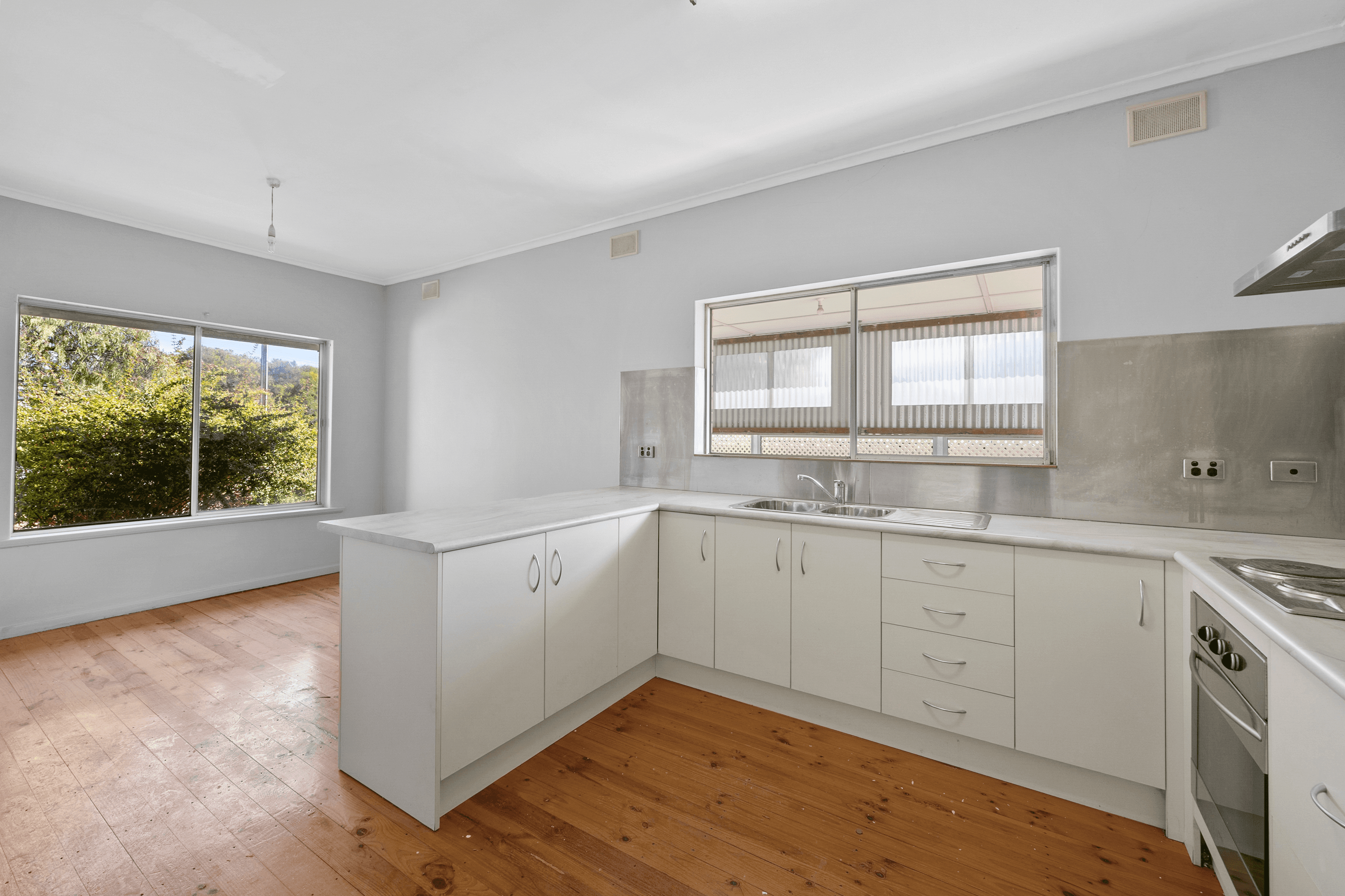 36 Kentwood Road, MORPHETT VALE, SA 5162