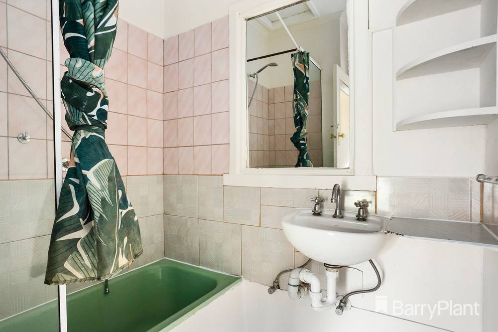 42 Ormond Road, Clayton, VIC 3168