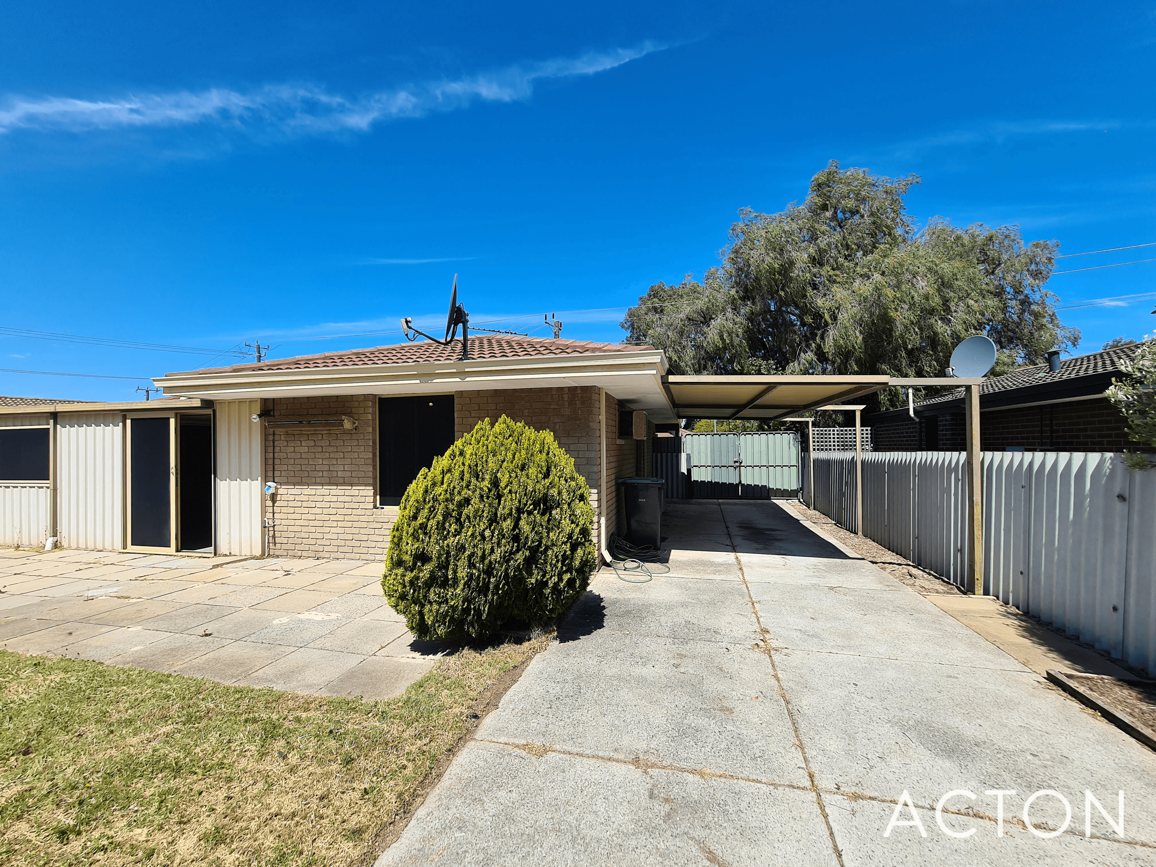 57 Cambridge Crescent, COOLOONGUP, WA 6168