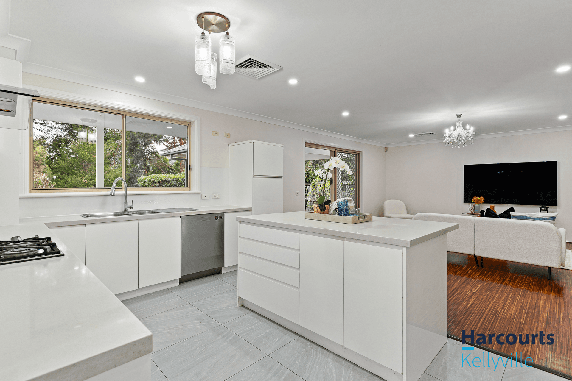 19 Perkins Drive, Kellyville, NSW 2155