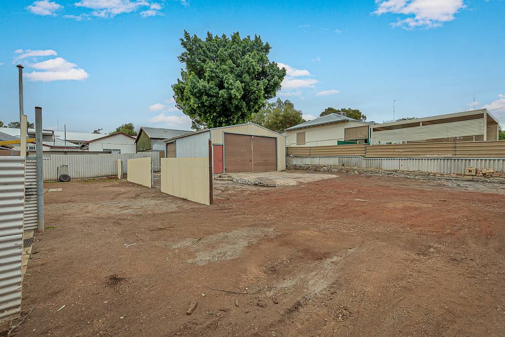 13 Robinson Street, NORTHAM, WA 6401