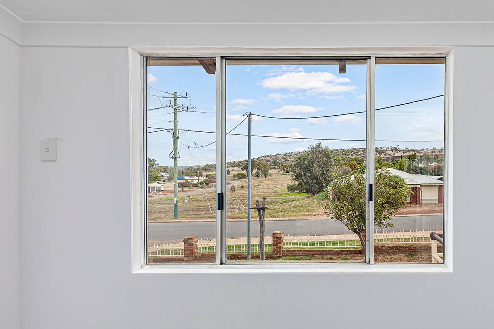 13 Robinson Street, NORTHAM, WA 6401