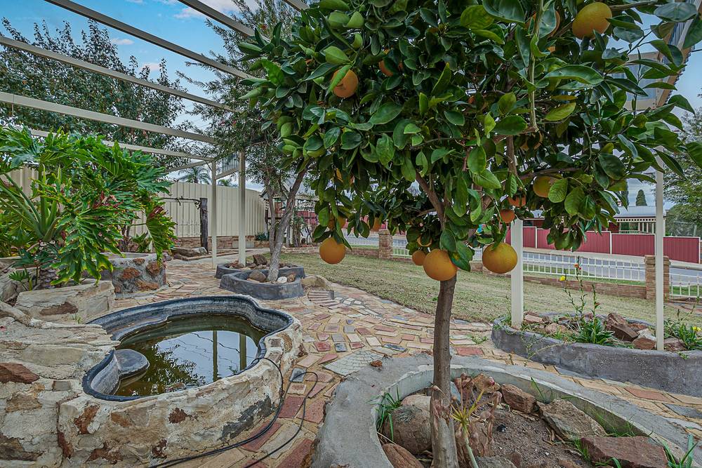 13 Robinson Street, NORTHAM, WA 6401