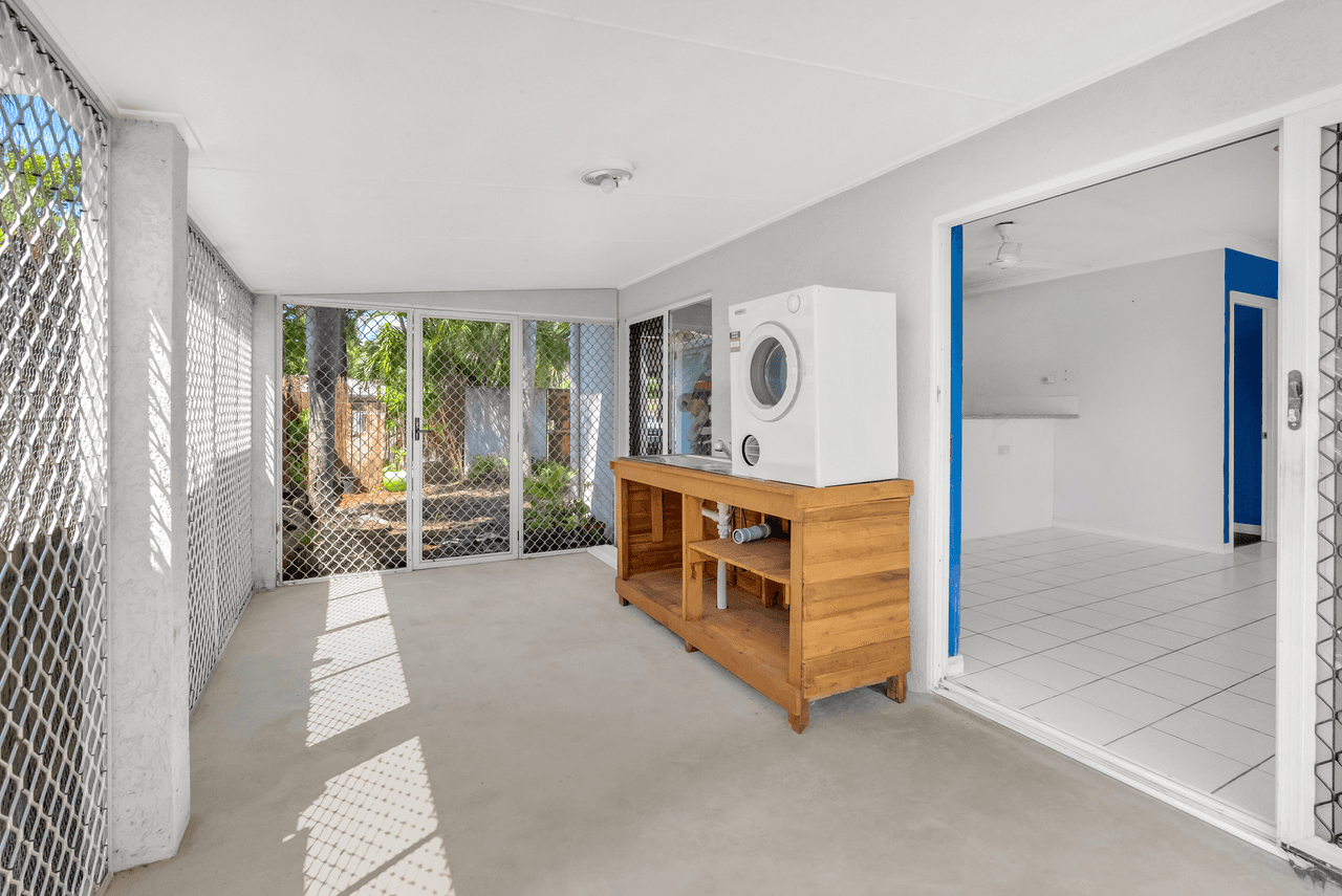 48  Ardisia Street, SMITHFIELD, QLD 4878