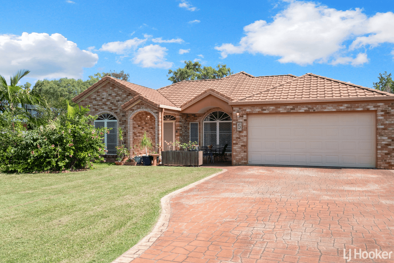 5 Danker Court, NORMAN GARDENS, QLD 4701