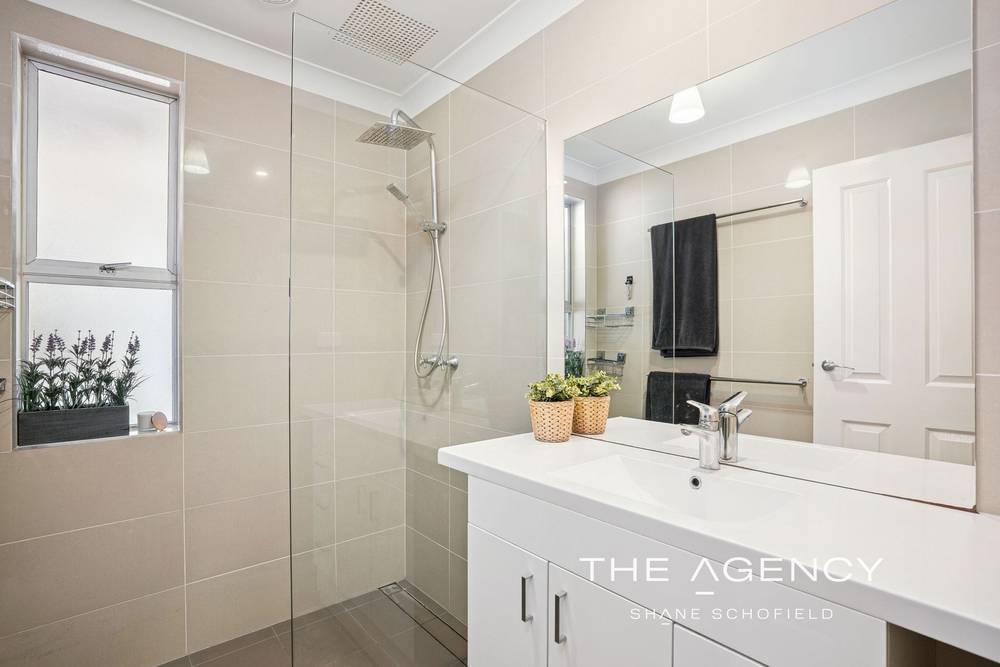 20 Abingdon Road, Swan View, WA 6056