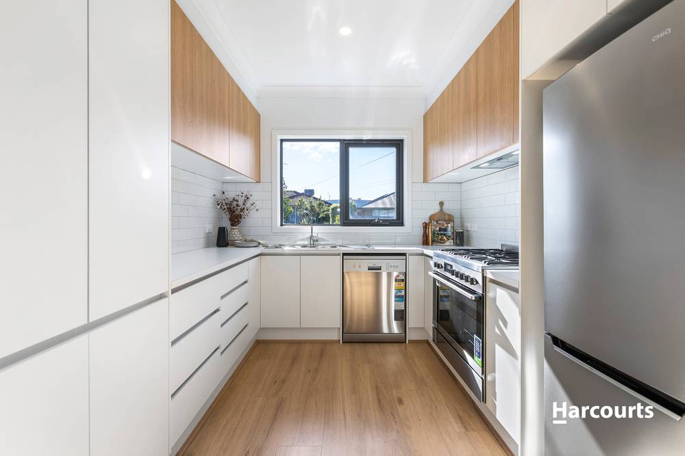 8 Carroll Street, Leopold, VIC 3224