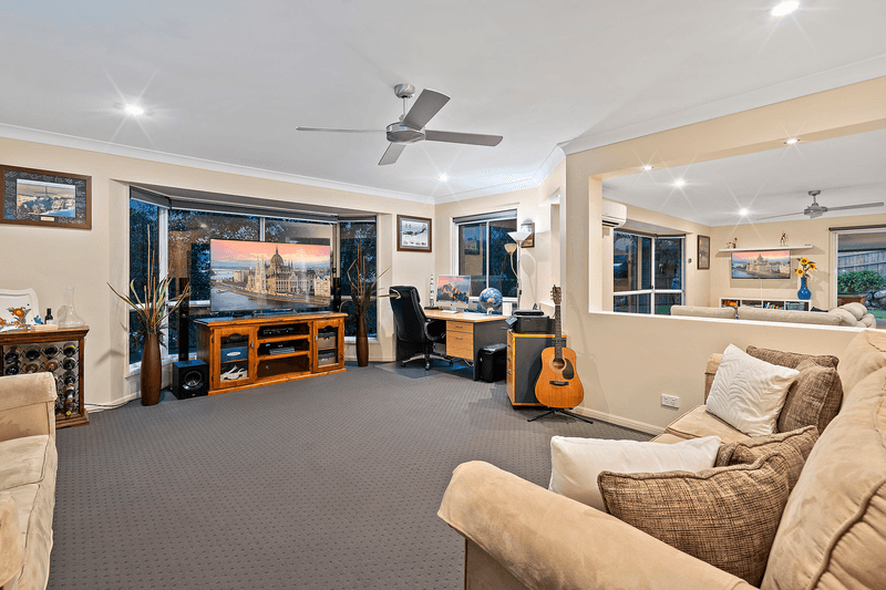 2 Cardrona Crescent, Ormeau Hills, QLD 4208