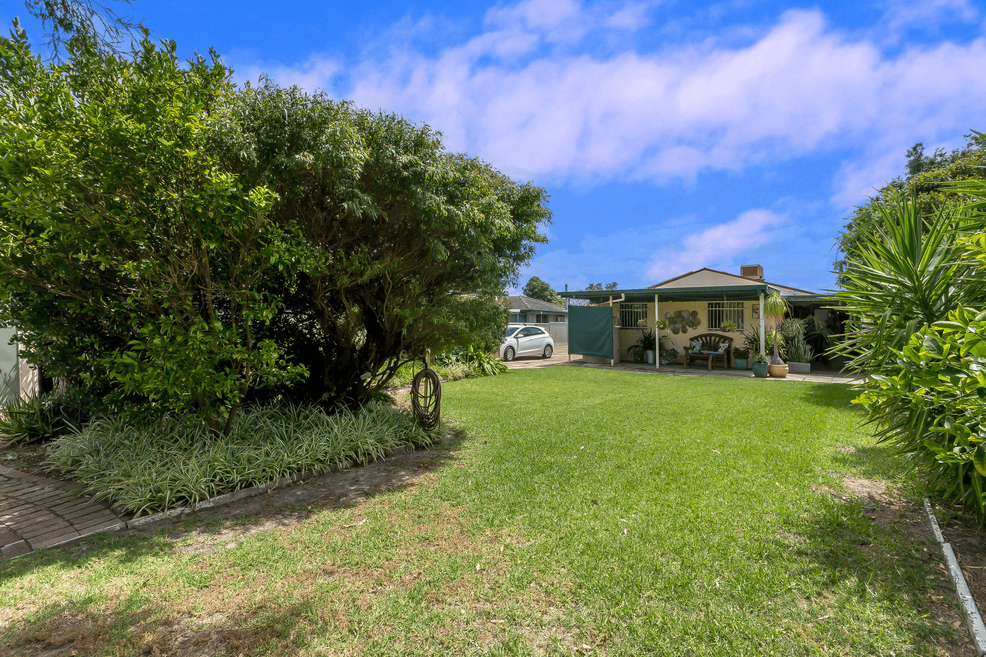 10 Teak Way, Maddington, WA 6109