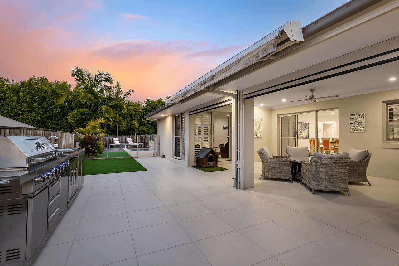 18 Crusade Court, COOMERA WATERS, QLD 4209