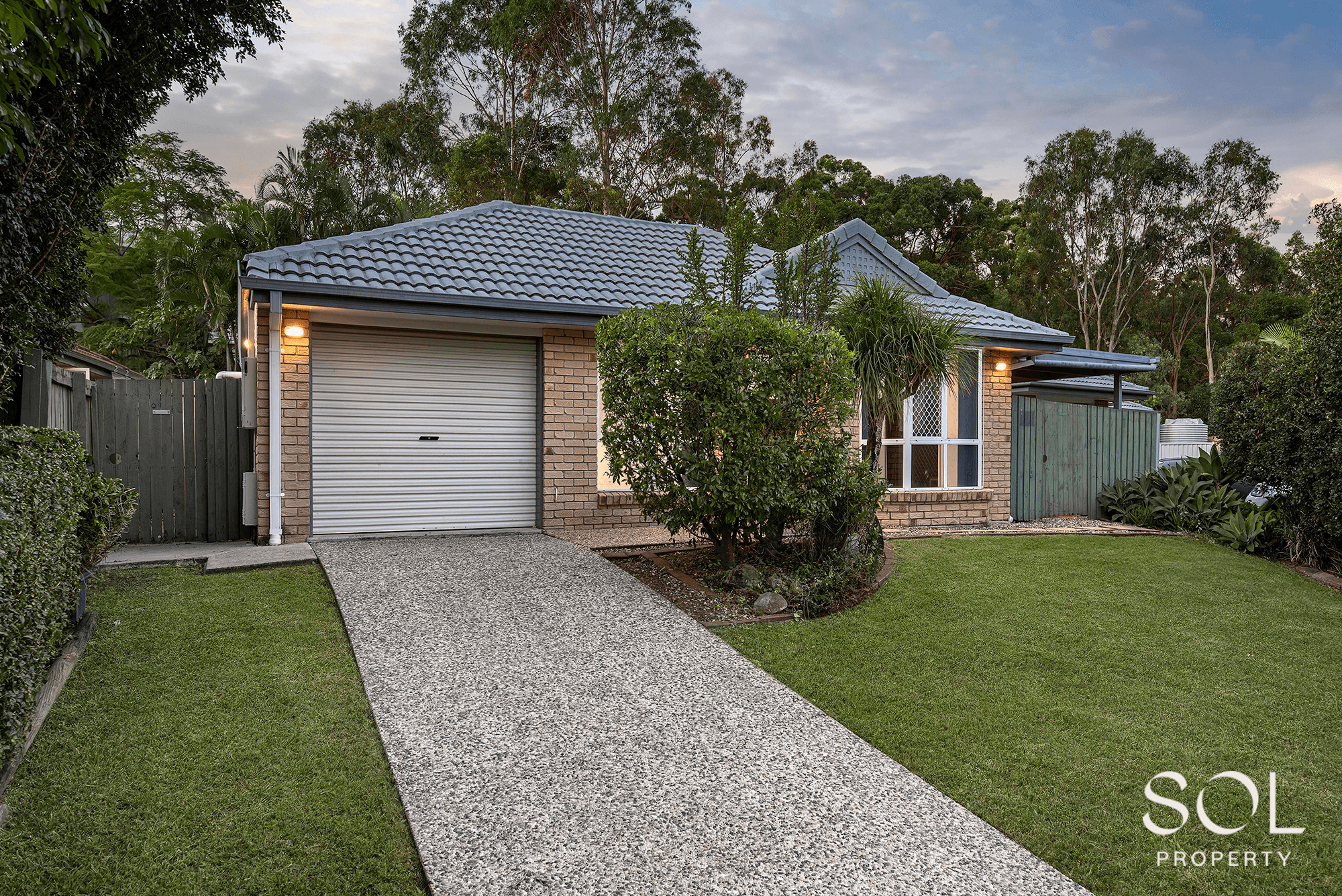 18 Chevrotain Place, CHERMSIDE WEST, QLD 4032