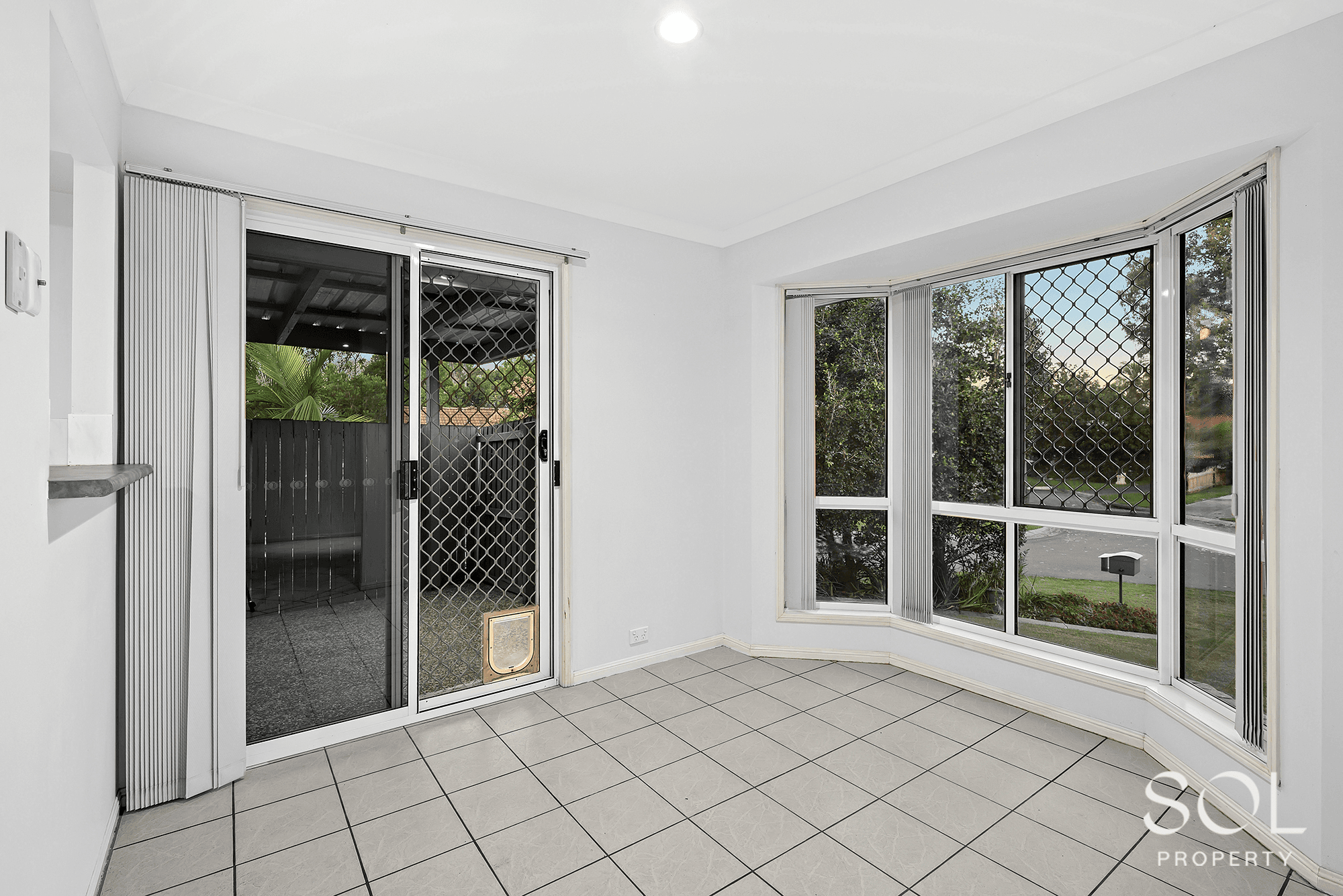 18 Chevrotain Place, CHERMSIDE WEST, QLD 4032