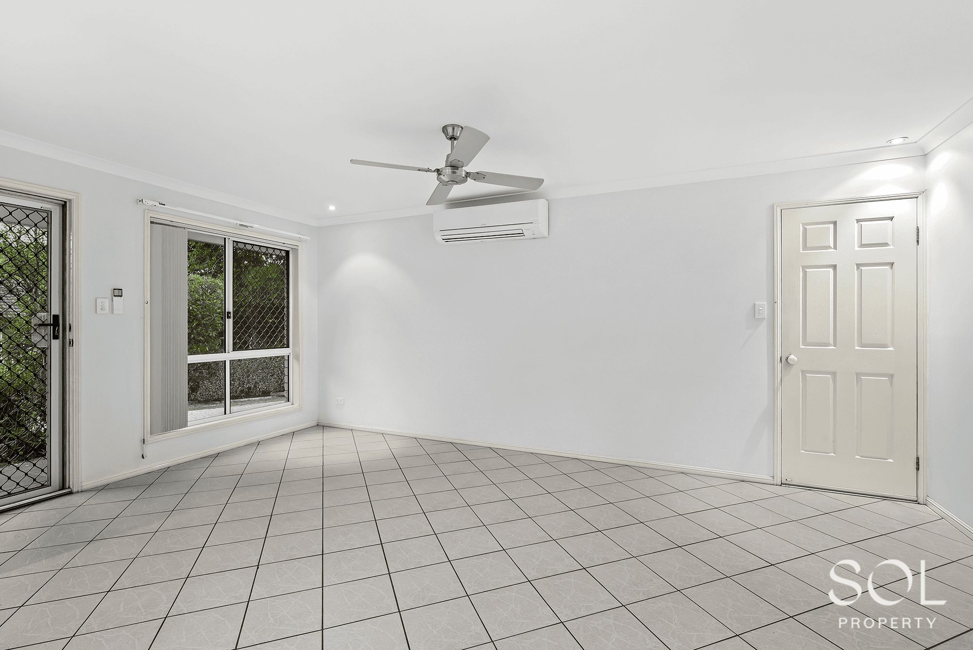 18 Chevrotain Place, CHERMSIDE WEST, QLD 4032