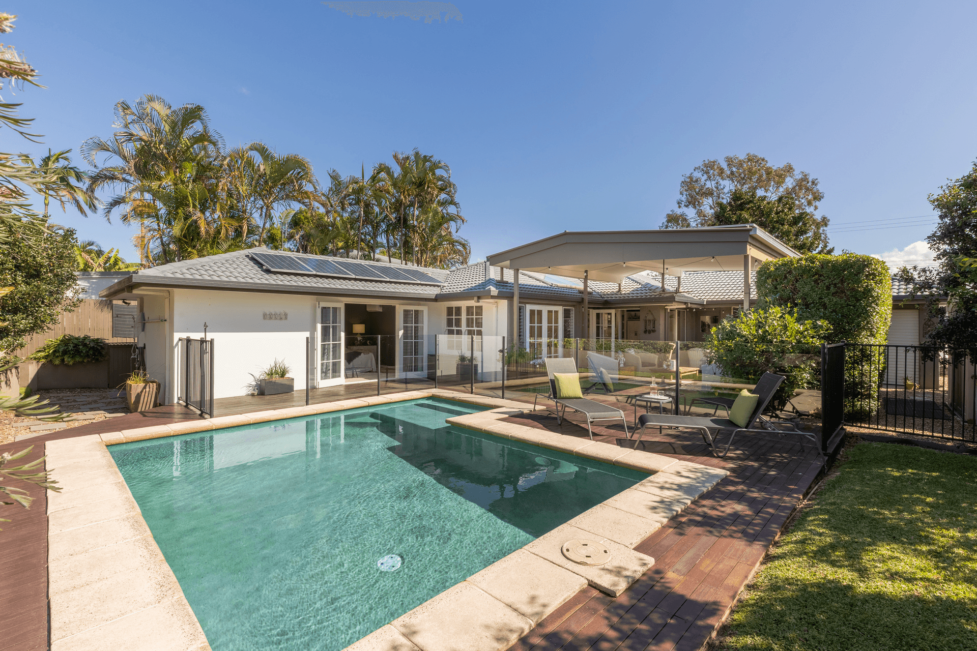 13 Sunset Drive, Noosa Heads, QLD 4567