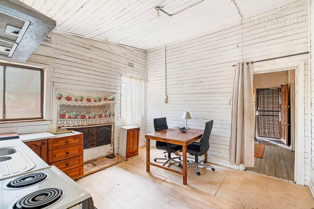 9-11 Cave Street, Ganmain, NSW 2702