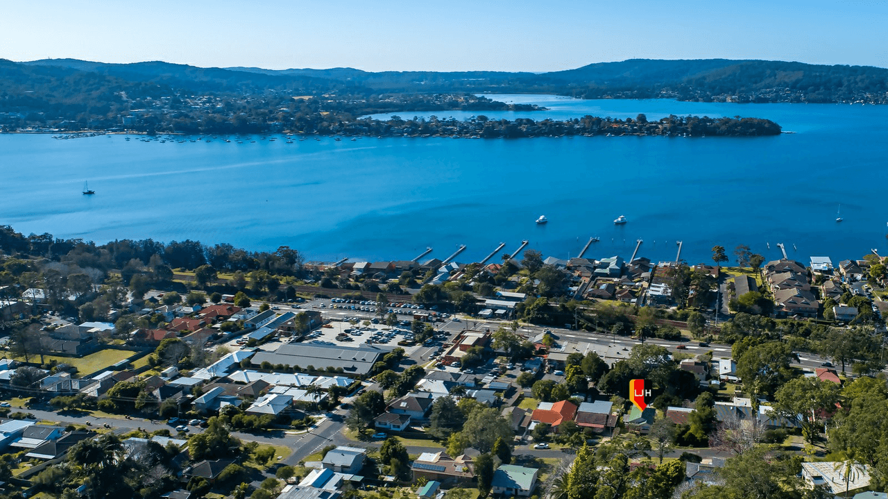 26 Nioka Avenue, POINT CLARE, NSW 2250