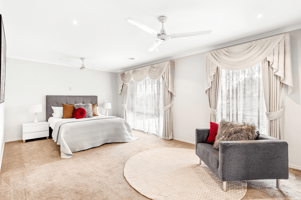 13 Jolly Place, SYDENHAM, VIC 3037