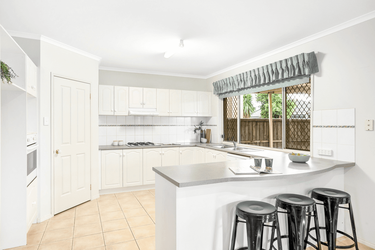 13 Jolly Place, SYDENHAM, VIC 3037