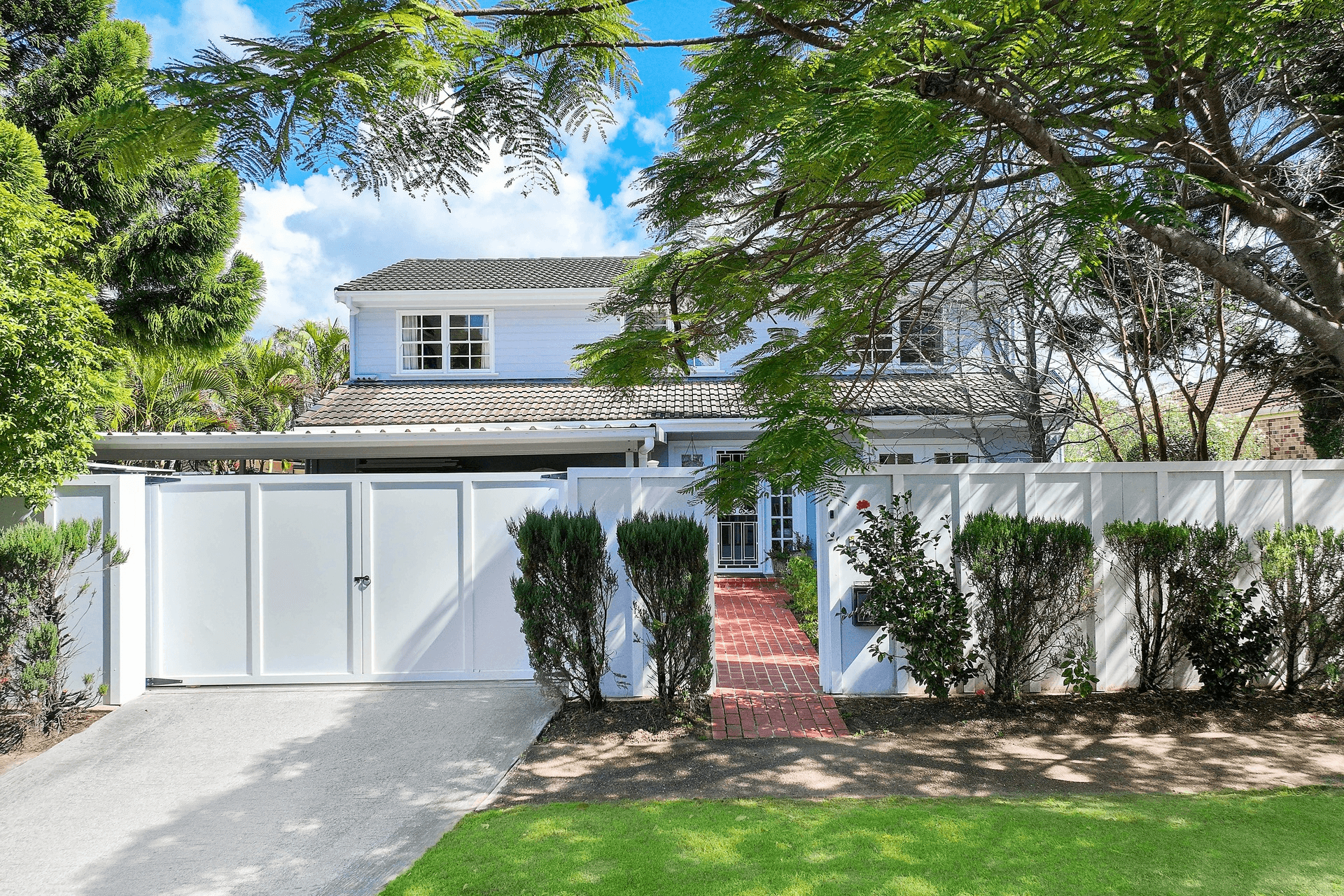 14 Campbell Street, Sorrento, QLD 4217