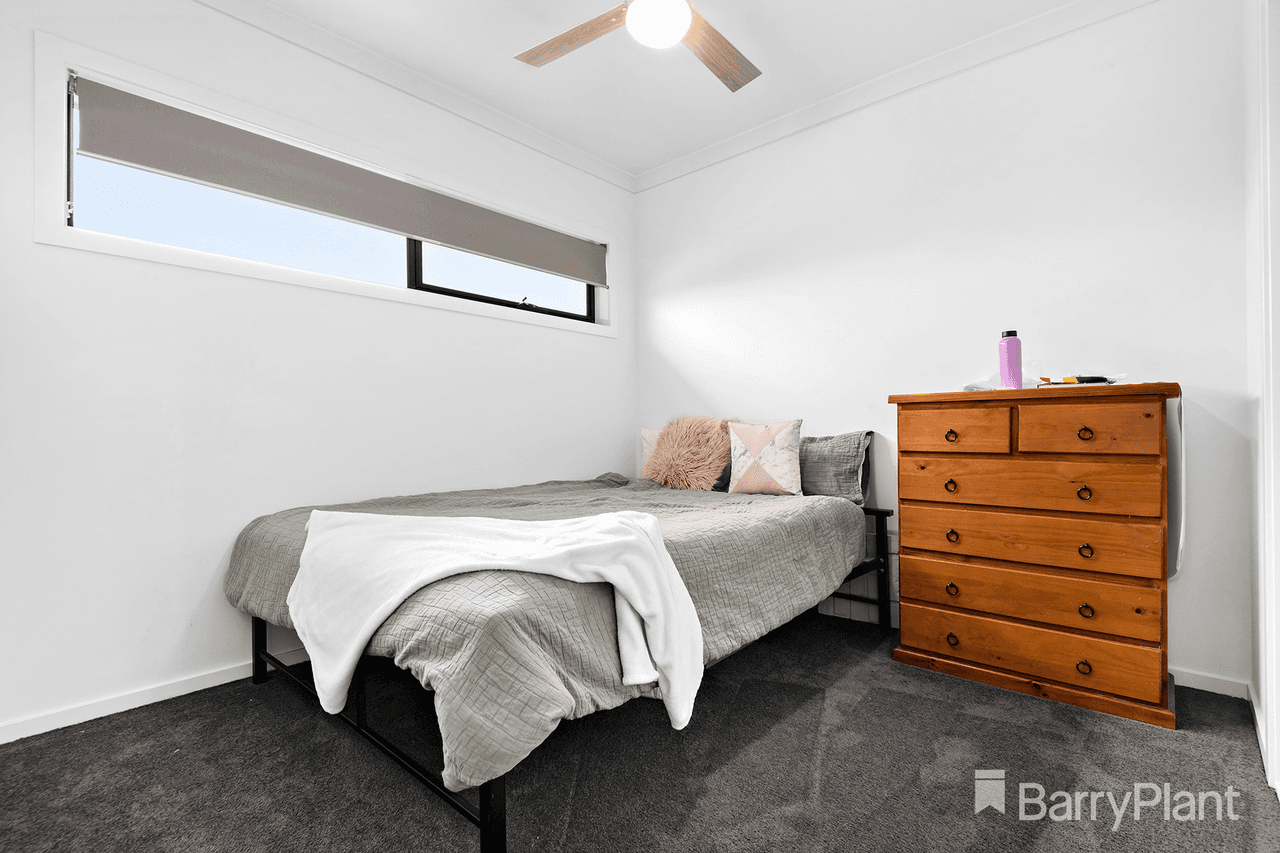 4 Garrard Crescent, Clyde, VIC 3978