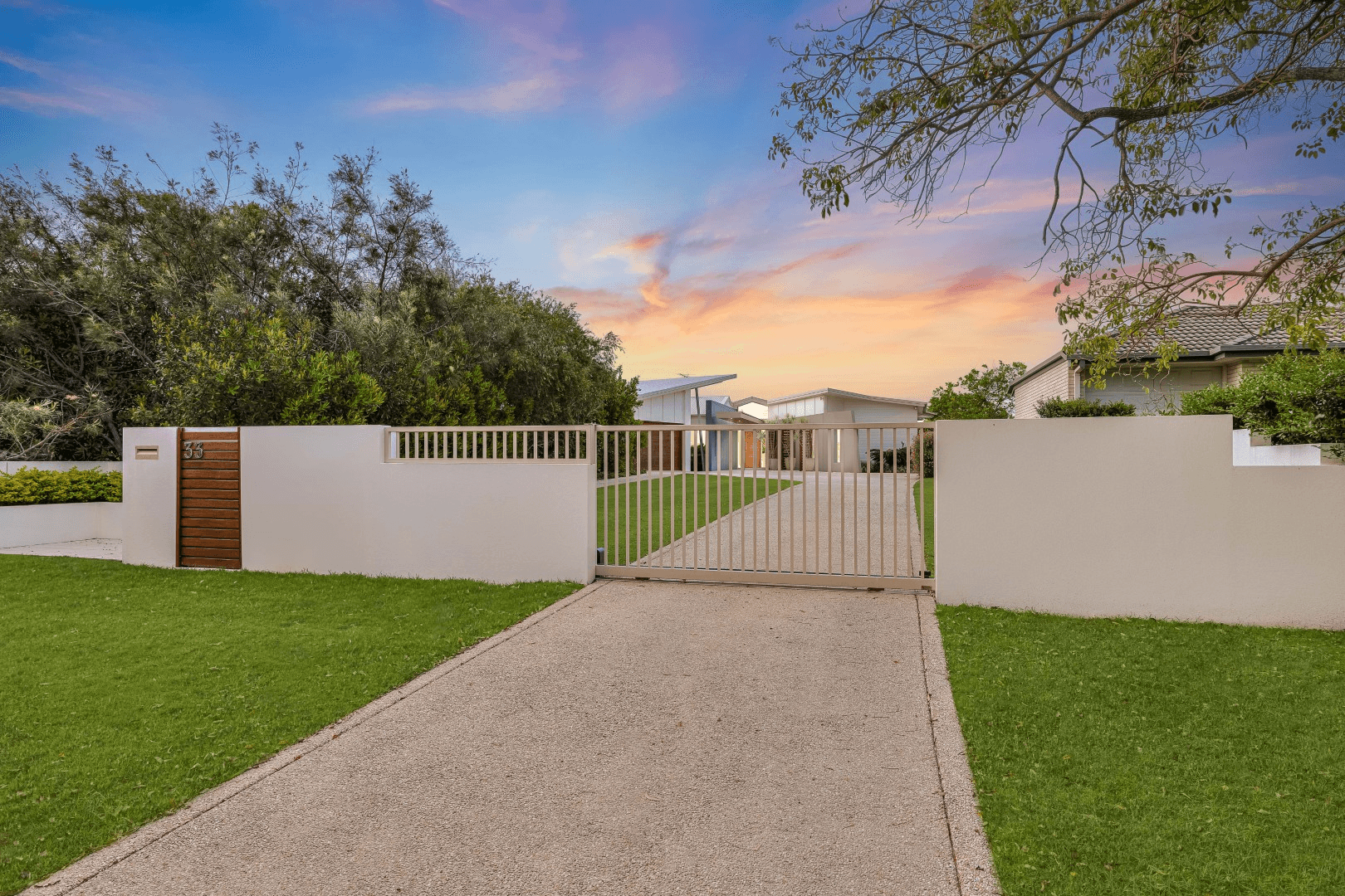 33 Pelican Waters Boulevard, PELICAN WATERS, QLD 4551