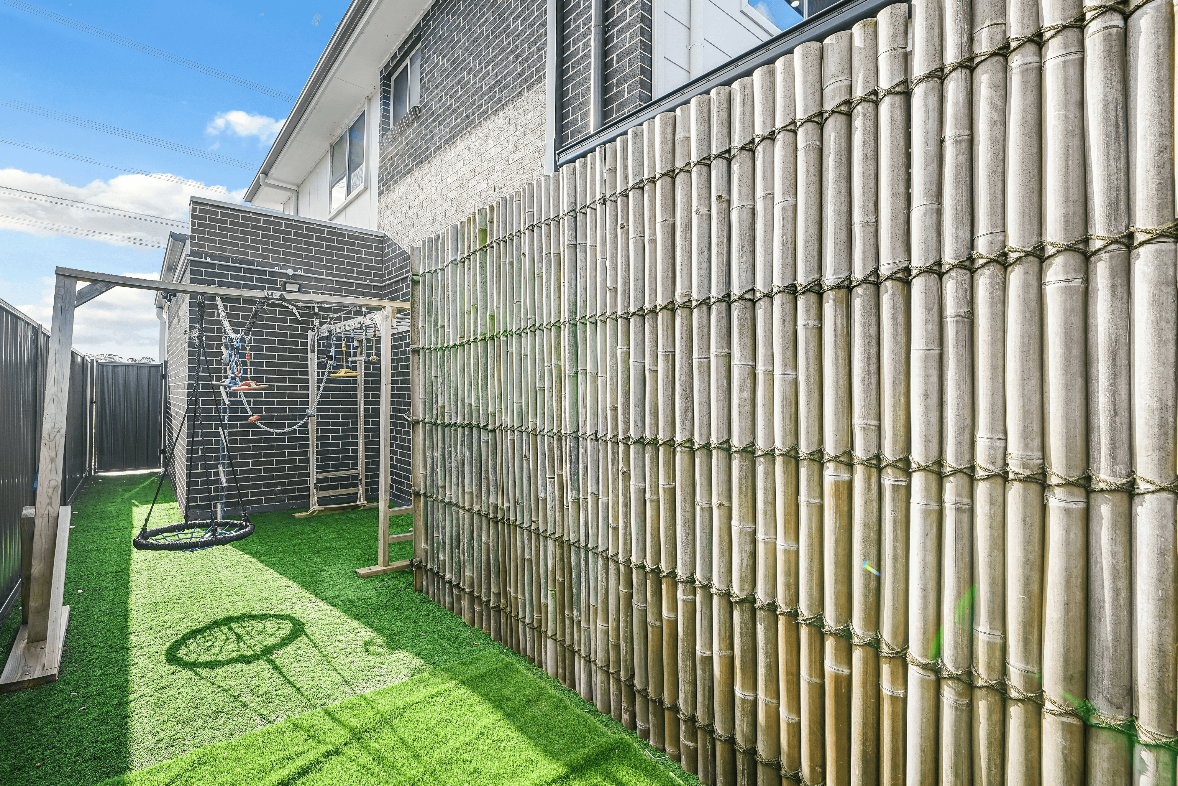 4 Commodore Street, JORDAN SPRINGS, NSW 2747