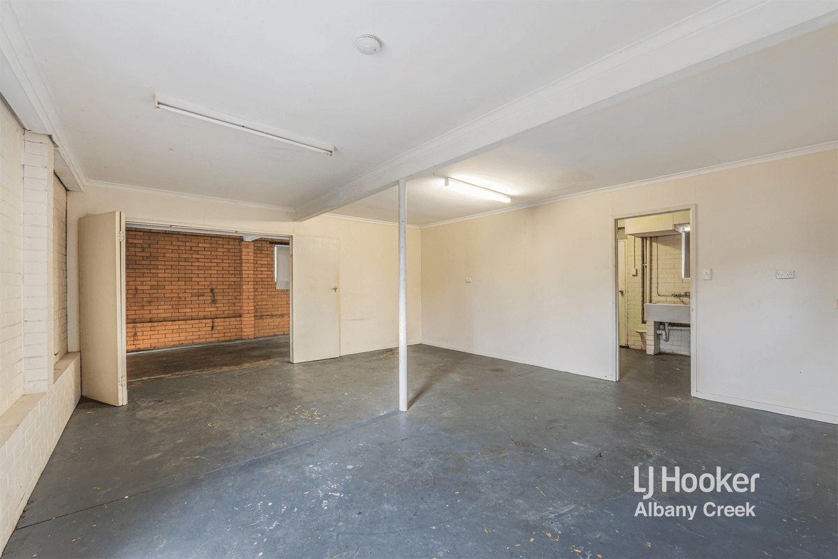 1 & 2/10 Windemere Road, Albany Creek, QLD 4035