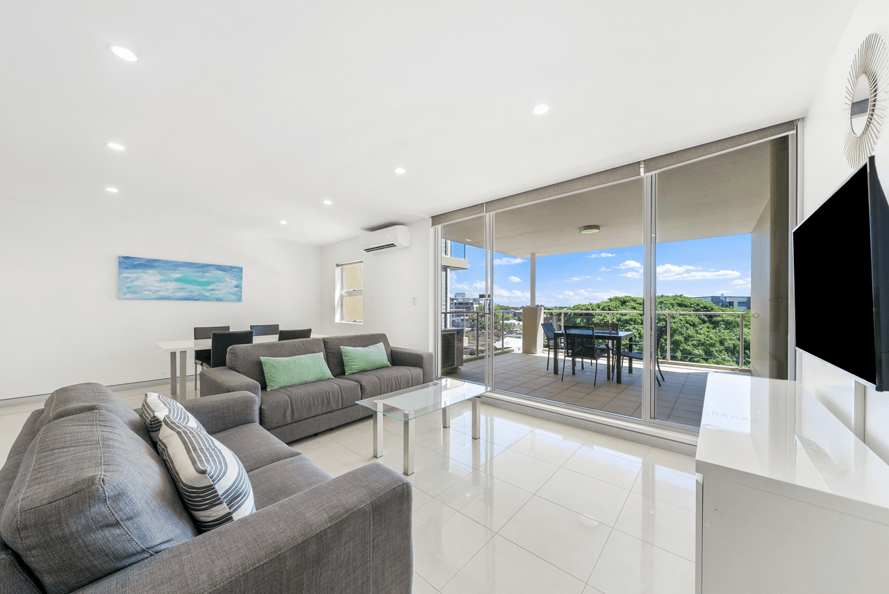 27/83 Marine Parade, REDCLIFFE, QLD 4020