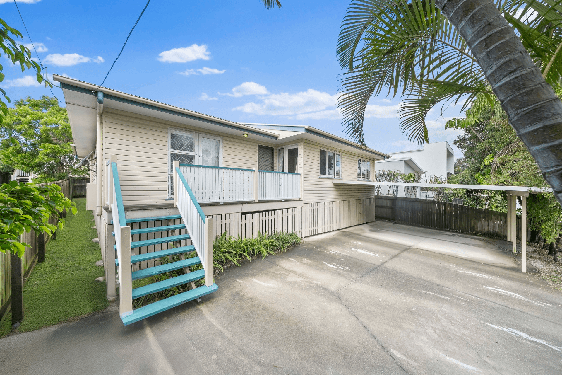 8 & 8A Palmtree Avenue, Scarborough, QLD 4020