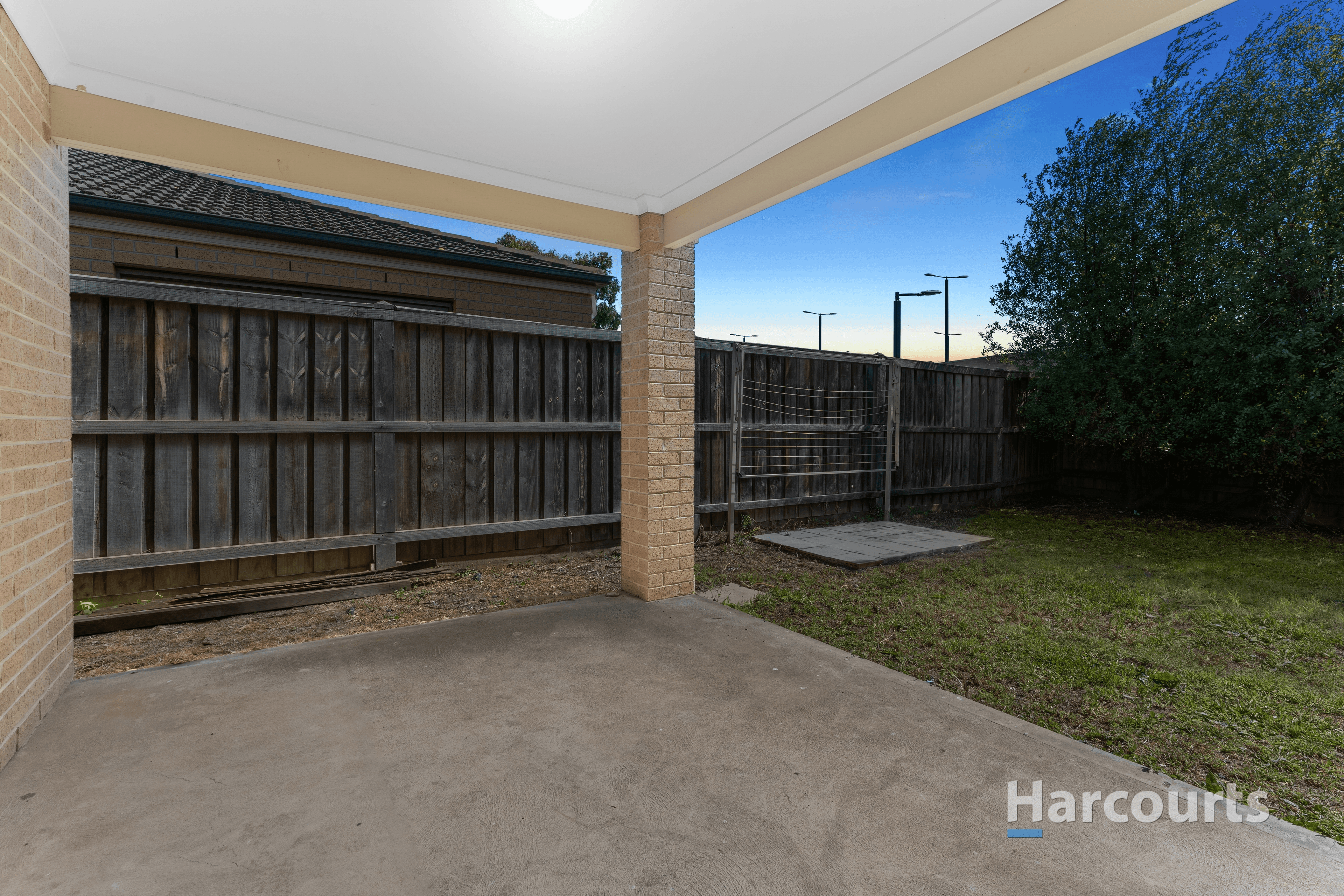 21 Old Course Crescent, Deer Park, VIC 3023