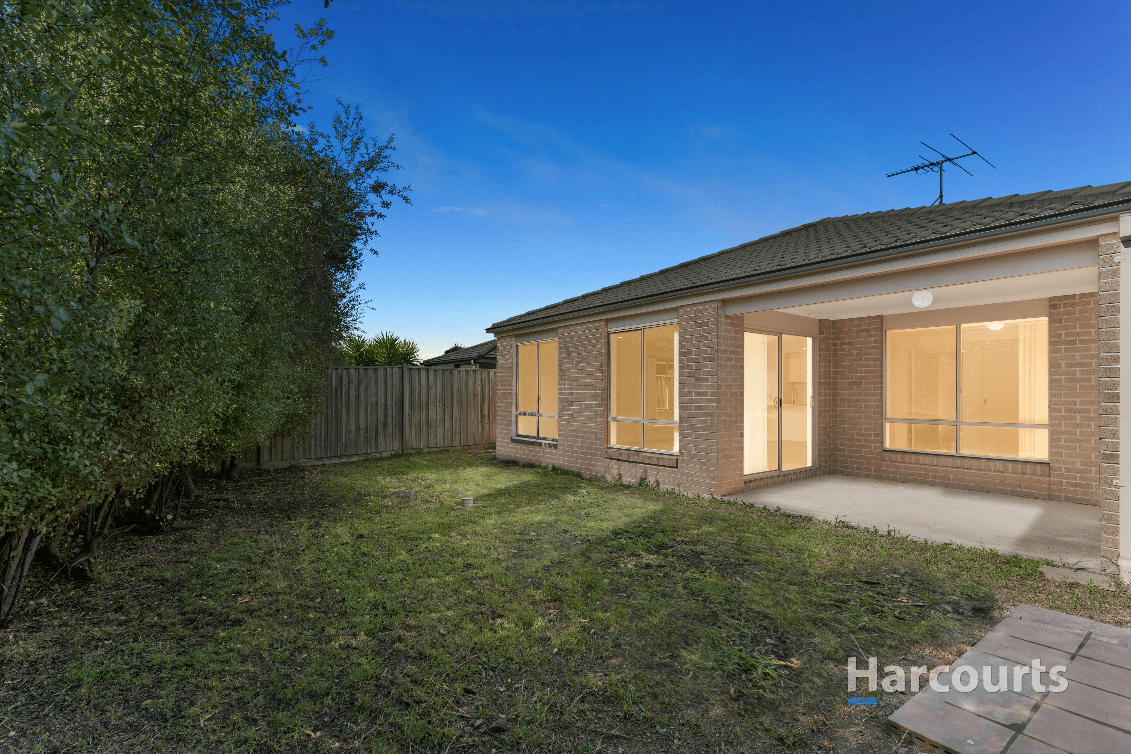 21 Old Course Crescent, Deer Park, VIC 3023