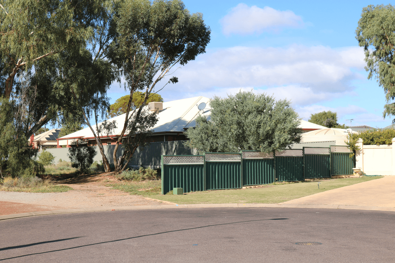 11 Simmons Crescent, Port Augusta West, SA 5700