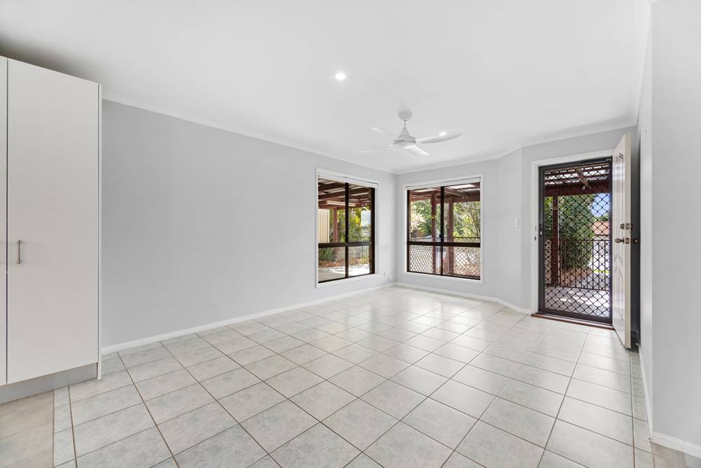 18 Saxon Court, NERANG, QLD 4211