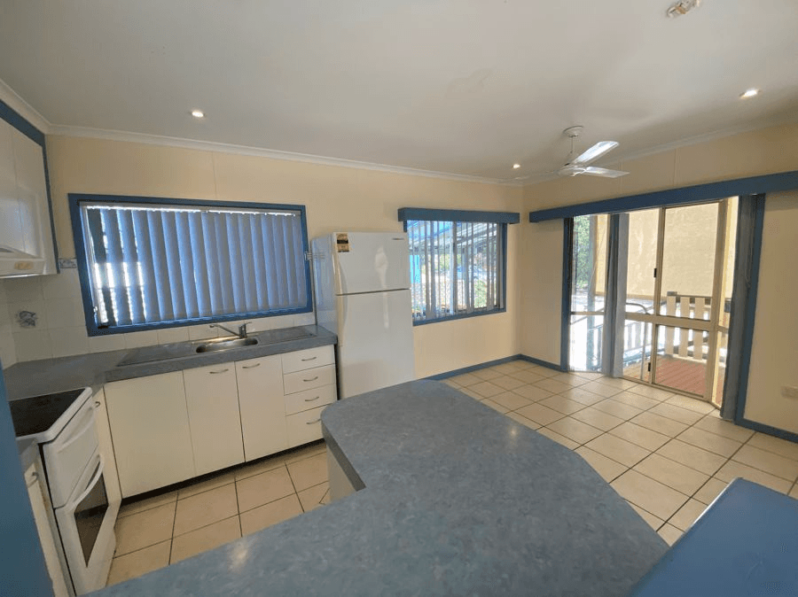 125 ROSEWOOD DRIVE, VALLA BEACH, NSW 2448