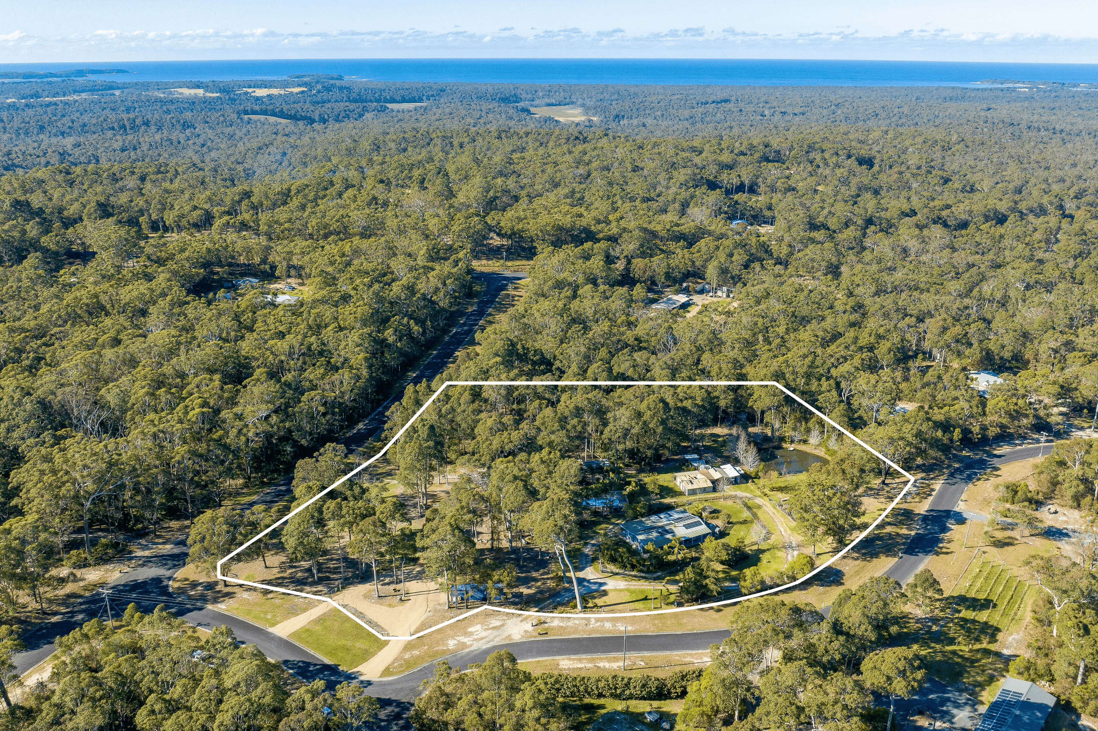 1 Janari Close, Moruya, NSW 2537