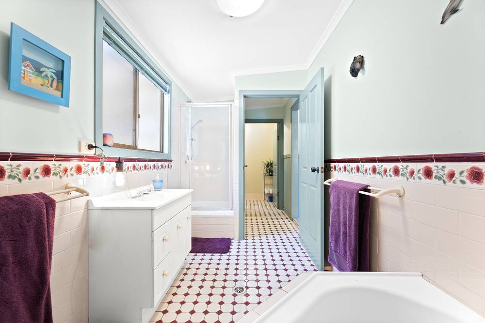 1 Janari Close, Moruya, NSW 2537