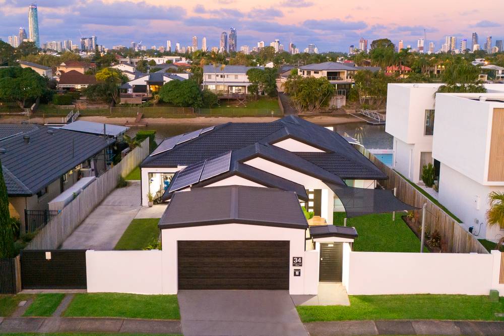 34 Village High Road, BENOWA WATERS, QLD 4217