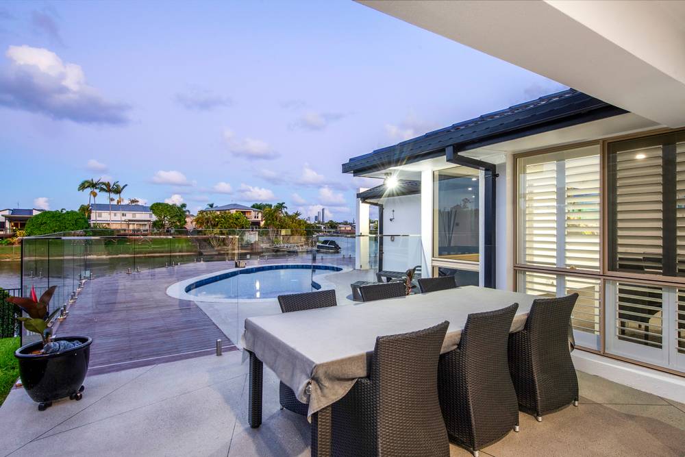 34 Village High Road, BENOWA WATERS, QLD 4217