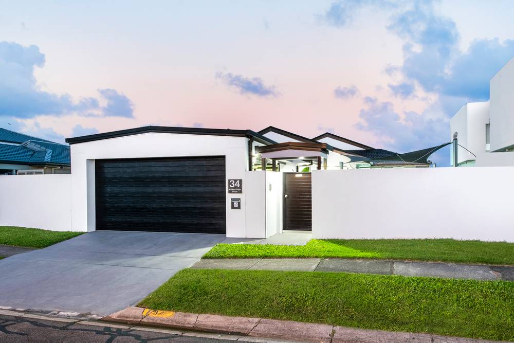 34 Village High Road, BENOWA WATERS, QLD 4217