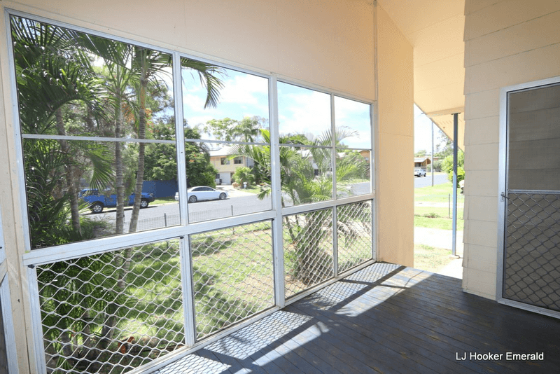 29 Centenary Drive, EMERALD, QLD 4720