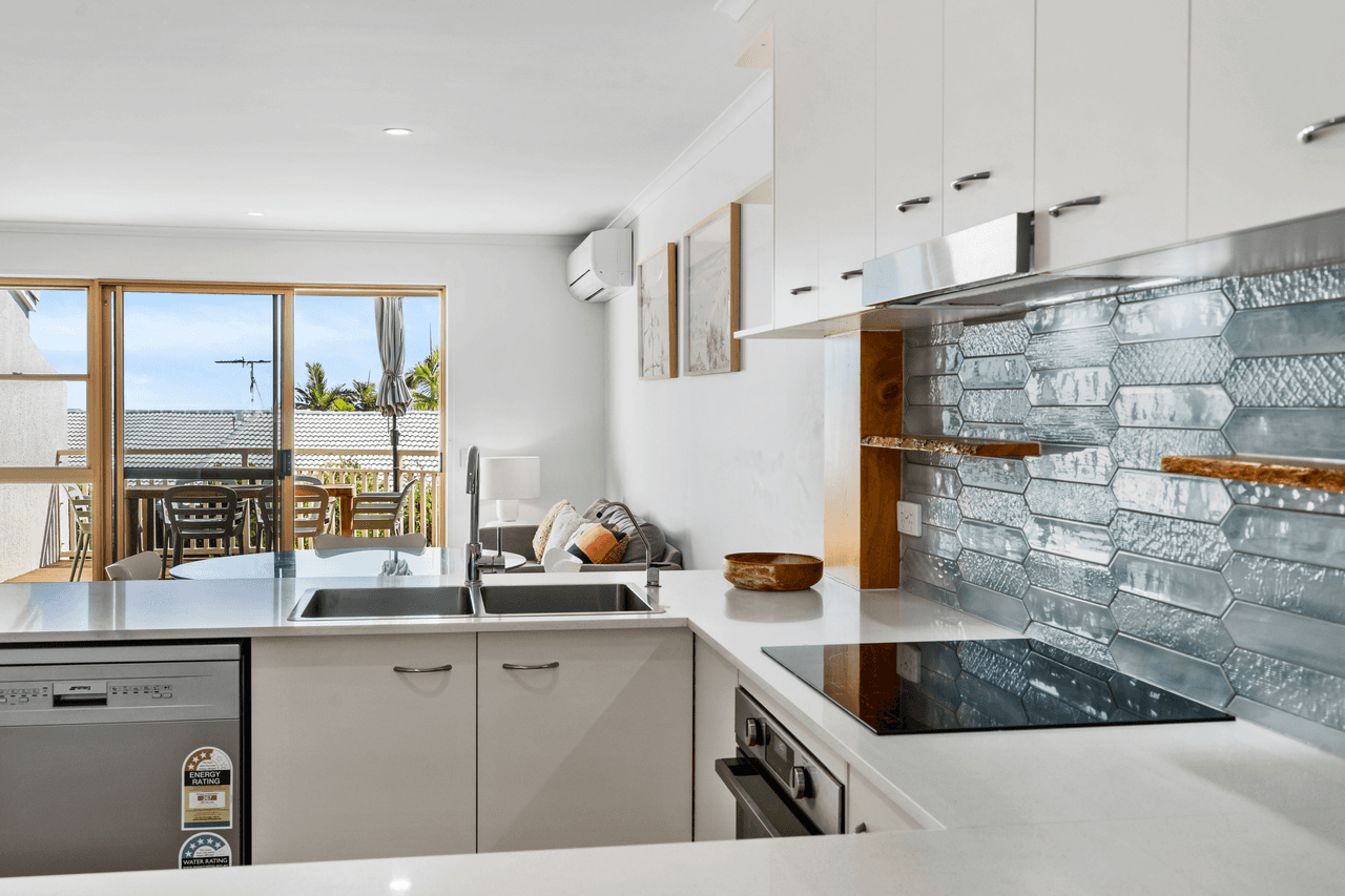 8/21-25 Cumming Parade, POINT LOOKOUT, QLD 4183