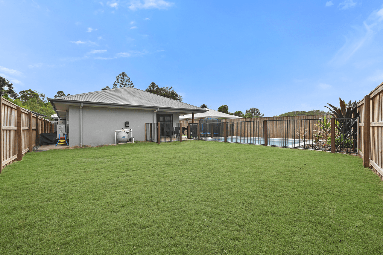 84 Creekside Circuit, NAMBOUR, QLD 4560