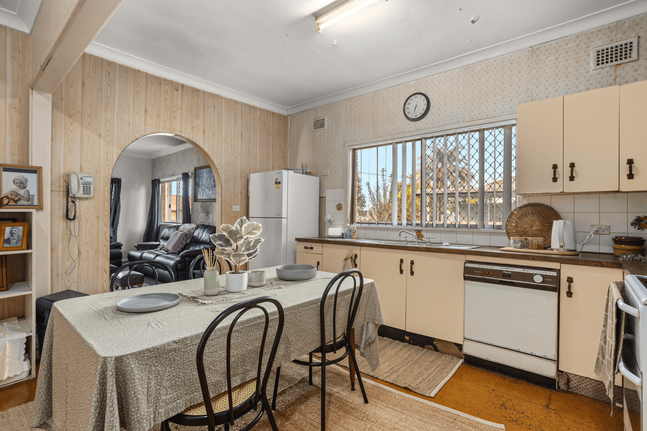 76 Flett Street, TAREE, NSW 2430